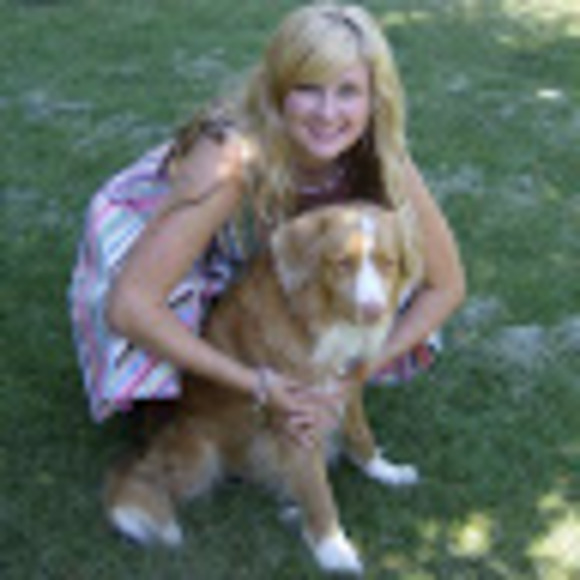 Meet your Posher, Amy - Picture 1 of 1